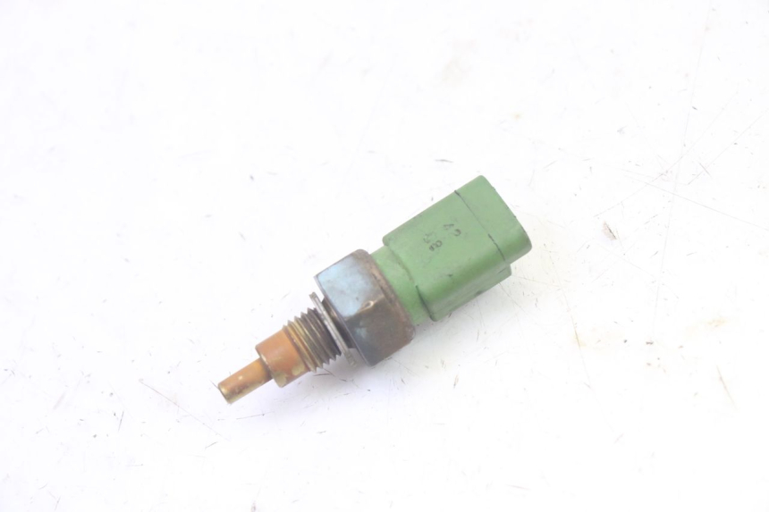 photo de WATER TEMPERATURE SENSOR PIAGGIO MP3 RL 250 (2006 - 2010) - Zoom on usage condition