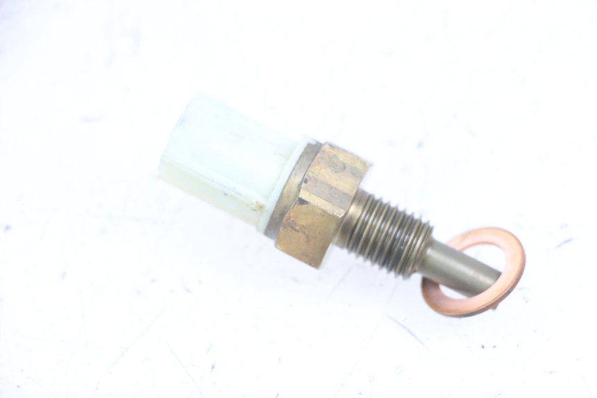 photo de WATER TEMPERATURE SENSOR YAMAHA MT-07 MT07 ABS 700 (2014 - 2017) - Zoom on usage condition