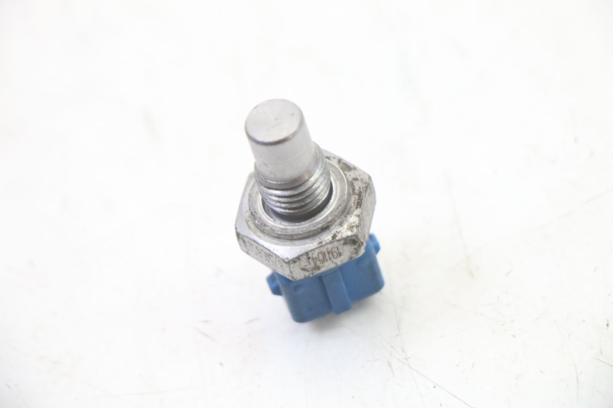 photo de WATER TEMPERATURE SENSOR PIAGGIO NEW TYPHOON 50 (2018 - 2021) - Alternative perspective