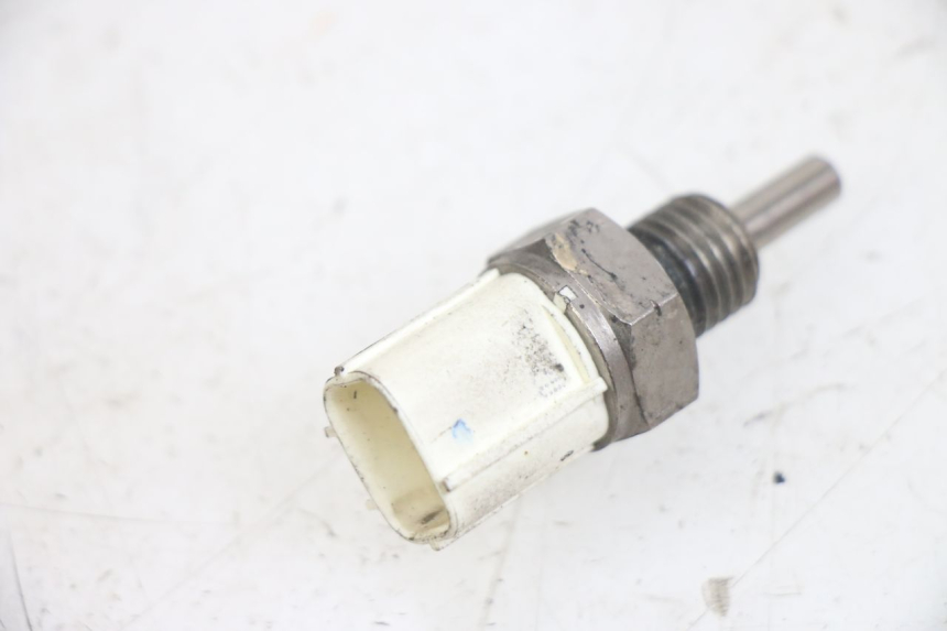 photo de WATER TEMPERATURE SENSOR HONDA PCX (JF28) 125 (2009 - 2011) - Component detail