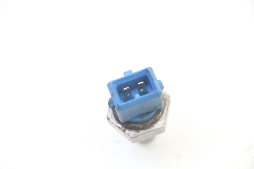 photo de WATER TEMPERATURE SENSOR APRILIA SR 2T 50 (2018 - 2022) - Zoom on usage condition
