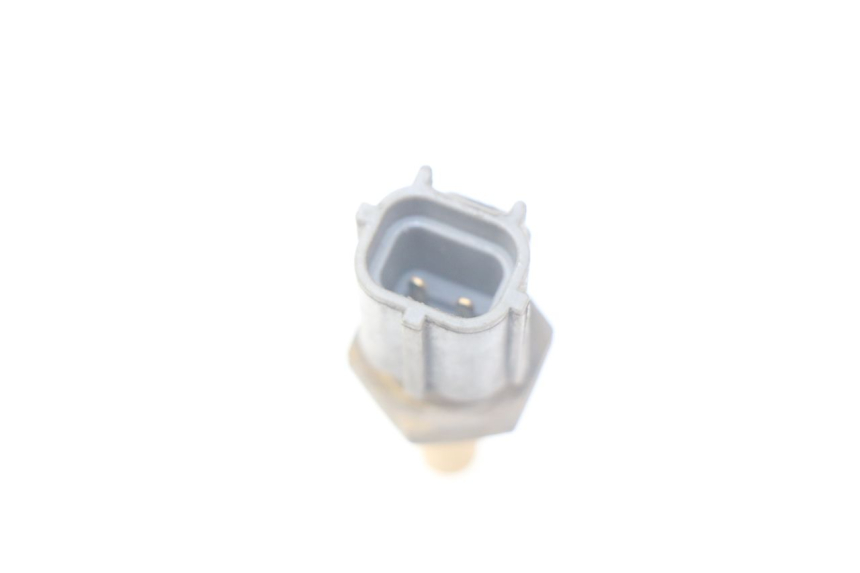 photo de WATER TEMPERATURE SENSOR SUZUKI TLS TL S 1000 (1997 - 2001) - Component detail