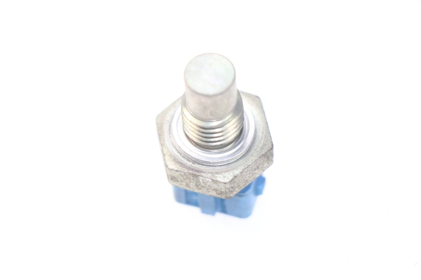 photo de WATER TEMPERATURE SENSOR PIAGGIO VESPA LX IE 125 (2010 - 2012) - Component detail
