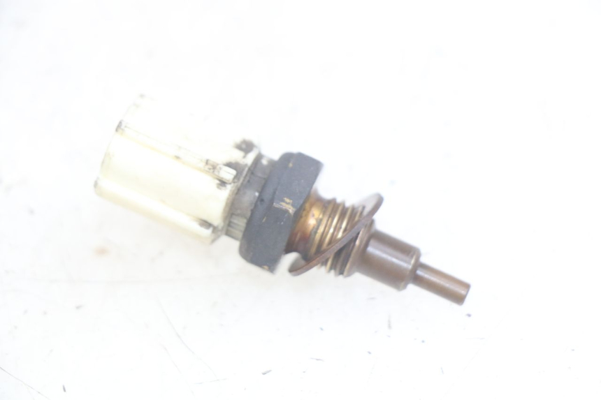 photo de WATER TEMPERATURE SENSOR YAMAHA XMAX X-MAX 125 (2006 - 2009) - Main view