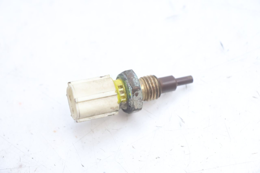 photo de WATER TEMPERATURE SENSOR YAMAHA XMAX X-MAX 125 (2006 - 2009) - Component detail