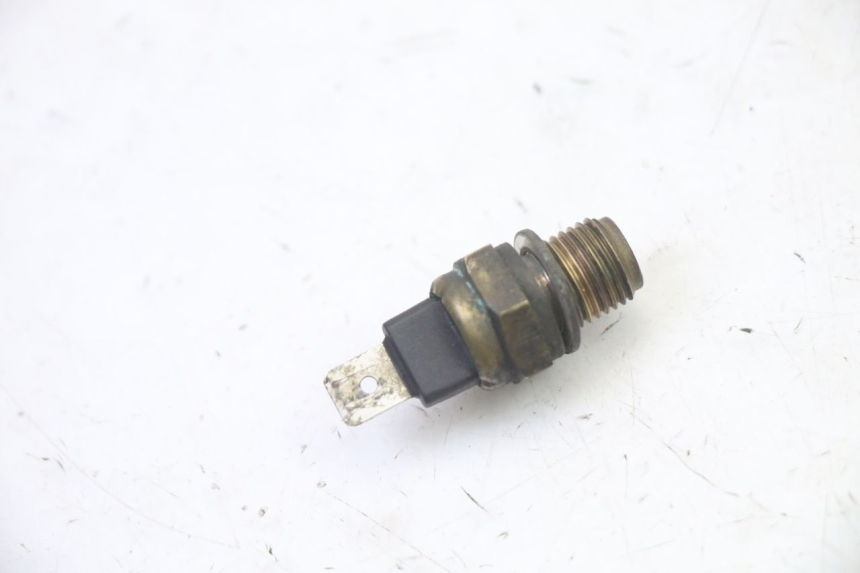 photo de WATER TEMPERATURE SENSOR PIAGGIO X9 EVOLUTION 125 (2003 - 2007) - Zoom on usage condition