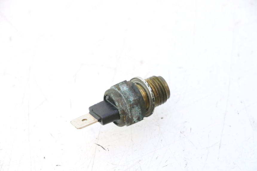 photo de WATER TEMPERATURE SENSOR PIAGGIO X9 EVOLUTION 125 (2003 - 2007) - Zoom on usage condition