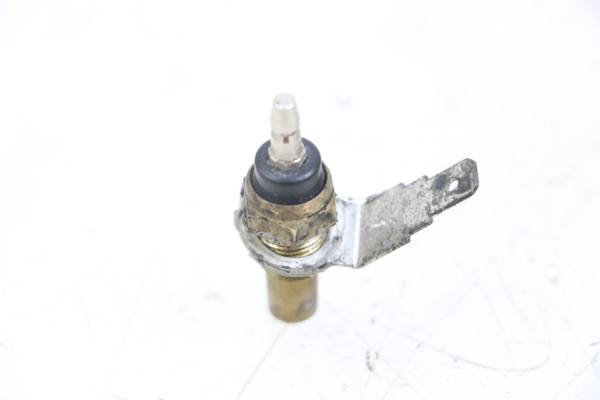 photo de Water temperature sensor KYMCO XCITING 250 (2006 - 2009) - Zoom on usage condition
