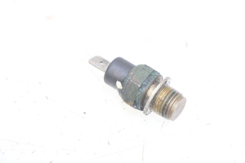 photo de WATER TEMPERATURE SENSOR PIAGGIO XEVO - X EVO 125 (2007 - 2017) - Zoom on usage condition