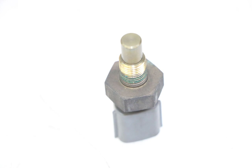 photo de WATER TEMPERATURE SENSOR YAMAHA FZS FAZER 600 (2001 - 2003) - Component detail