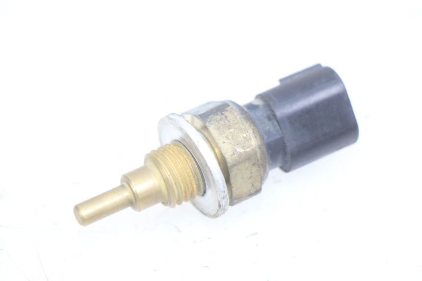 photo de WATER TEMPERATURE SENSOR KAWASAKI Z 750 (2007 - 2013) - Alternative perspective