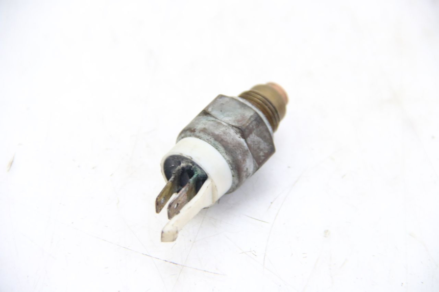 photo de WATER TEMPERATURE SENSOR KAWASAKI ZX-6R ZX6R 600 (1995 - 1997) - Alternative perspective