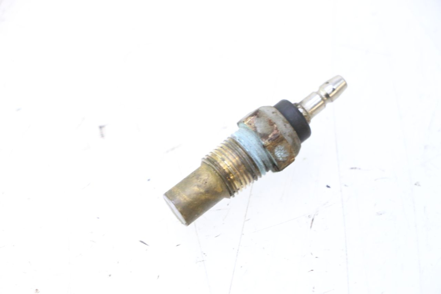 photo de WATER TEMPERATURE SENSOR KAWASAKI ZX-6R ZX6R 600 (1995 - 1997) - Zoom on usage condition
