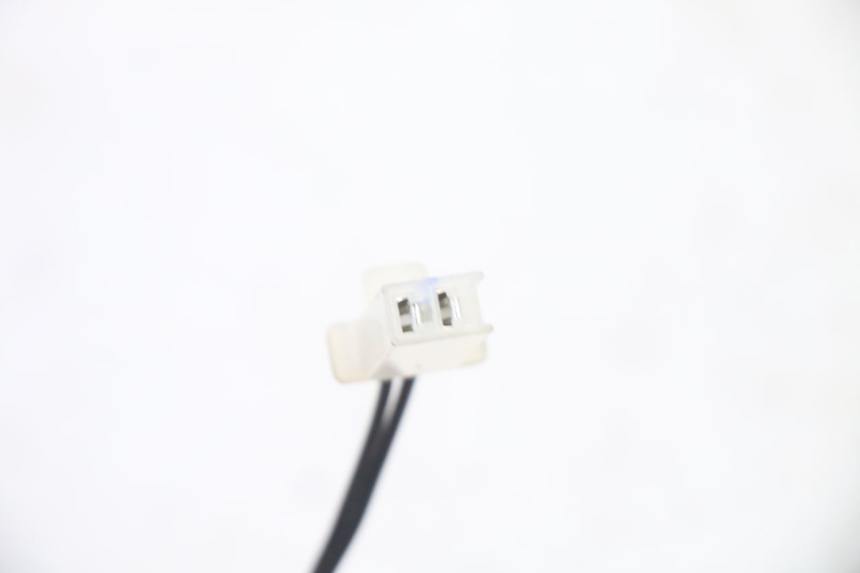 photo de OUTDOOR TEMPERATURE SENSOR PIAGGIO MP3 HPE 310 (2024 - 2025) - Technical close-up