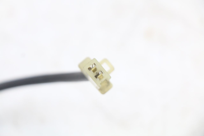 photo de OUTDOOR TEMPERATURE SENSOR PIAGGIO BEVERLY 125 (1998 - 2005) - Technical close-up