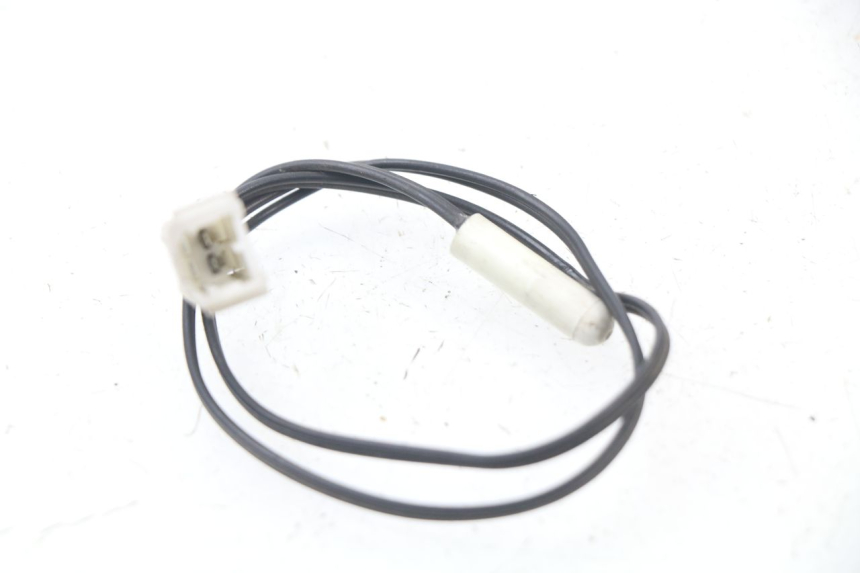 photo de OUTDOOR TEMPERATURE SENSOR PEUGEOT SATELIS COMPRESSOR K15 125 (2006 - 2009) - Main view