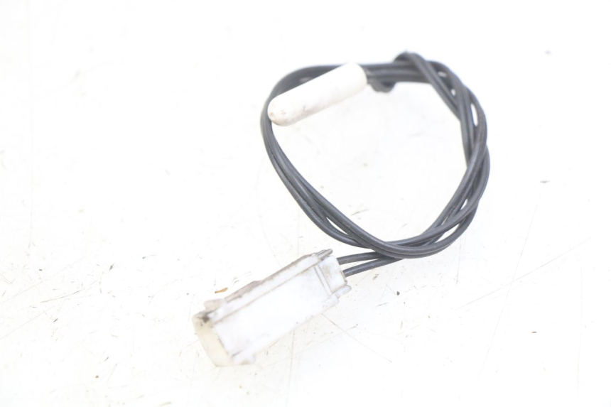 photo de OUTSIDE TEMPERATURE SENSOR PEUGEOT SATELIS 125 (2010 - 2012) - Main view