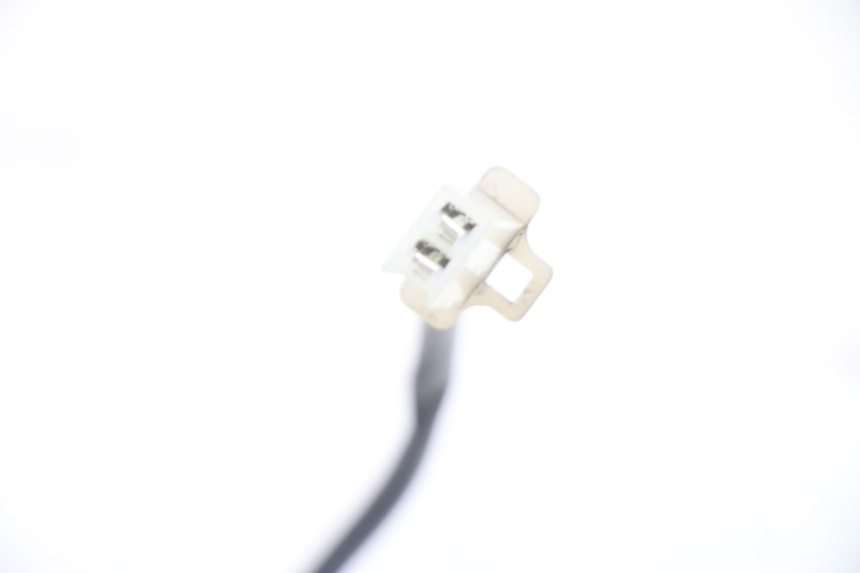 photo de OUTSIDE TEMPERATURE SENSOR PIAGGIO XEVO - X EVO 125 (2007 - 2017) - Alternative perspective