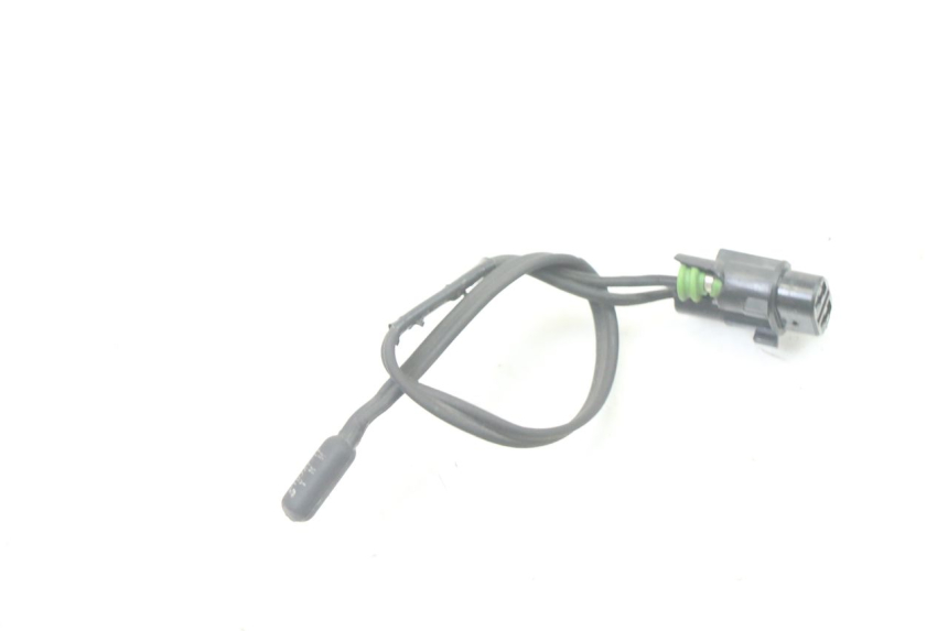 photo de OUTDOOR TEMPERATURE SENSOR YAMAHA YP X-MAX XMAX 400 (2014 - 2017) - Zoom on usage condition