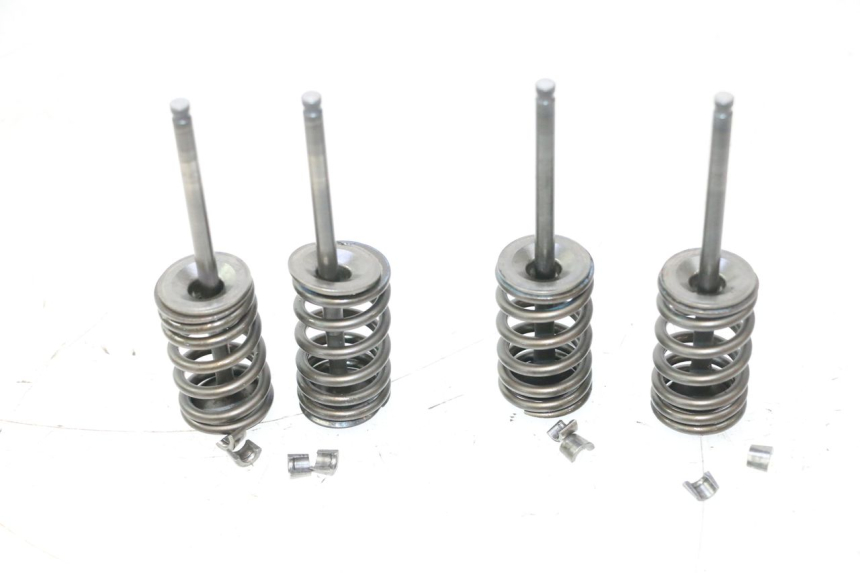 photo de ENGINE VALVE SUZUKI BURGMAN 125 (2007 - 2014) - Component detail