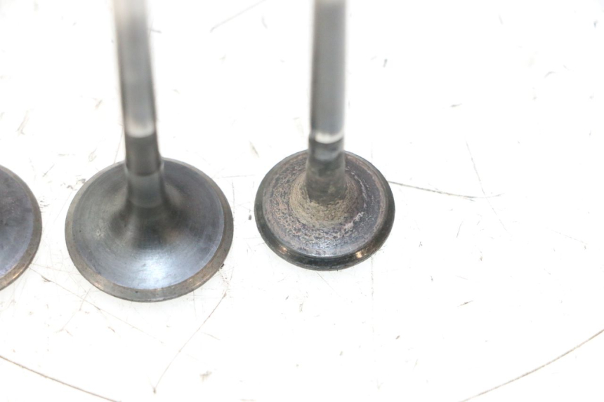 photo de ENGINE VALVE HONDA CB TWO FIFTY 250 (1991 - 2002) - Checked used part