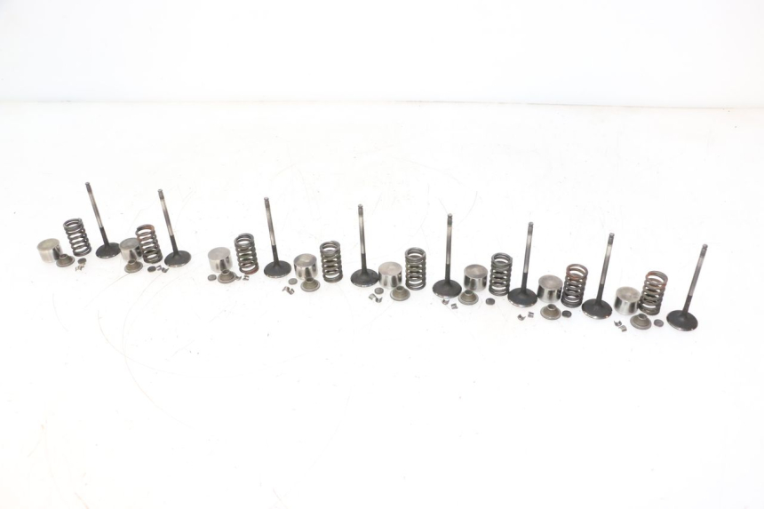 photo de ENGINE VALVE YAMAHA FJR 1300 (2001 - 2005) - Supplementary product photo