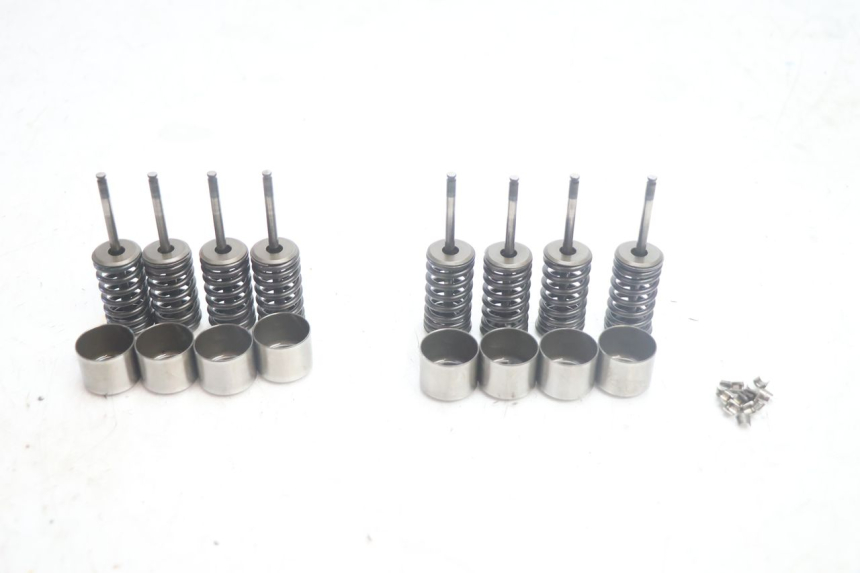 photo de ENGINE VALVE HONDA FJS SILVER WING SILVERWING 400 (2005 - 2008) - Additional view of the item