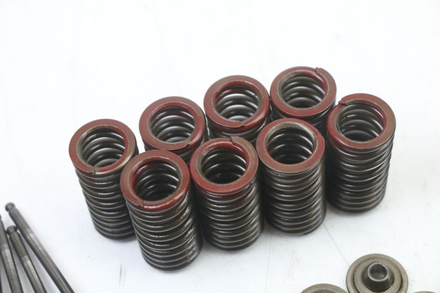 photo de ENGINE VALVE YAMAHA FZ6 FAZER S2 600 (2007 - 2011) - Product overview