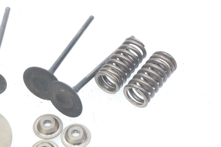 photo de VALVE PEUGEOT GEOPOLIS 400 (2007 - 2013) - Technical close-up