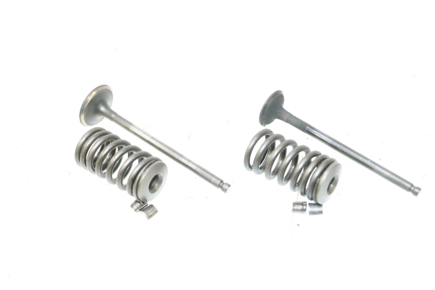 photo de ENGINE VALVE PEUGEOT KISBEE 4T 50 (2010 - 2017) - Main view