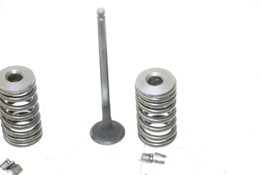 photo de ENGINE VALVE PEUGEOT KISBEE 4T 50 (2010 - 2017) - Product overview