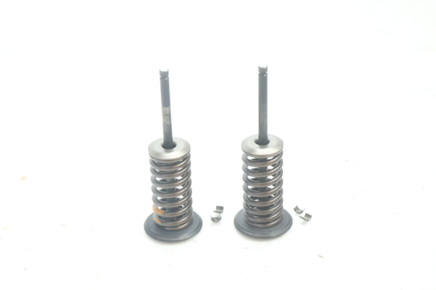 photo de ENGINE VALVE BOOM TRIKE FUN 500 (2004 - 2010) - Fixing points details