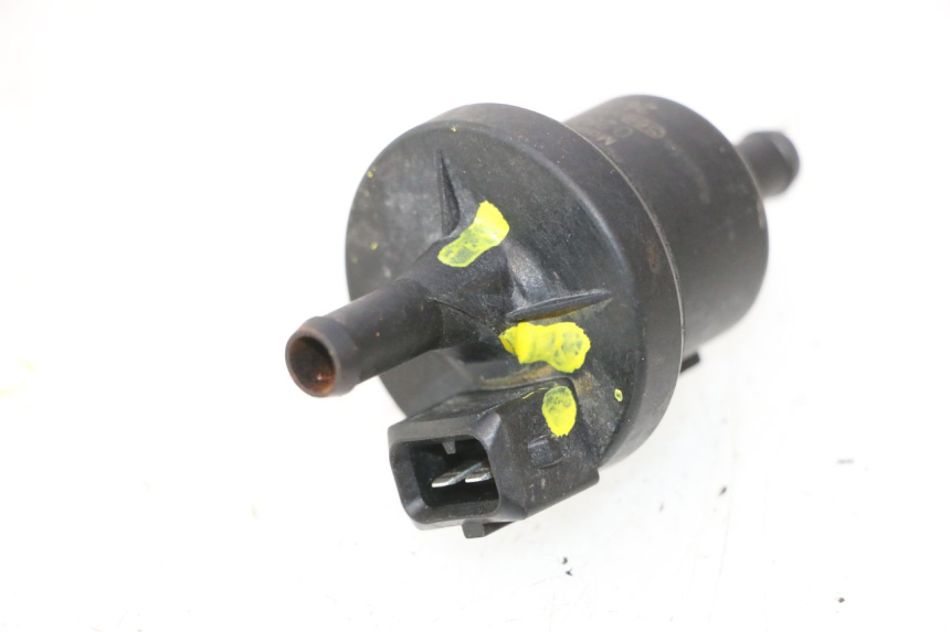 photo de CANISTER VENT VALVE BMW C SPORT 650 (2015 - 2021) - Technical close-up