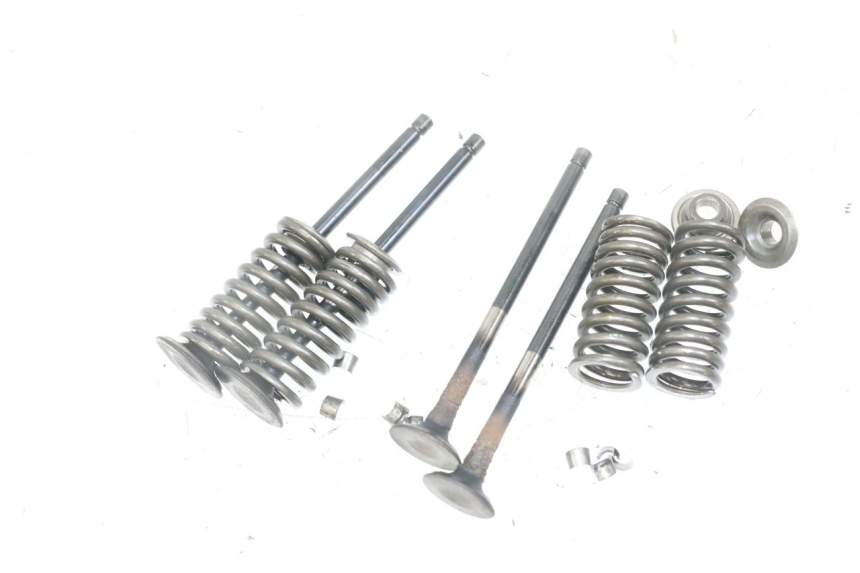 photo de ENGINE VALVE PIAGGIO VESPA GRANTURISMO 200 (2004 - 2005) - Zoom on usage condition