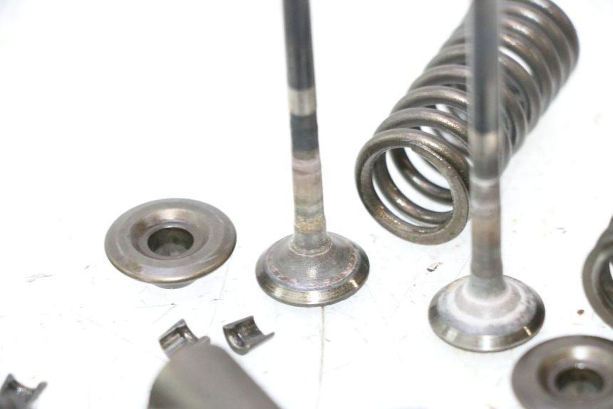 photo de ENGINE VALVE YAMAHA X-MAX XMAX 125 (2010 - 2013) - Markings and original references
