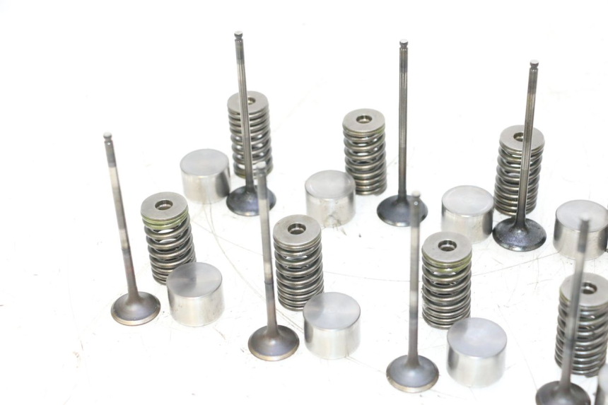 photo de ENGINE VALVE YAMAHA XJ6 600 (2008 - 2016) - Used quality zoom