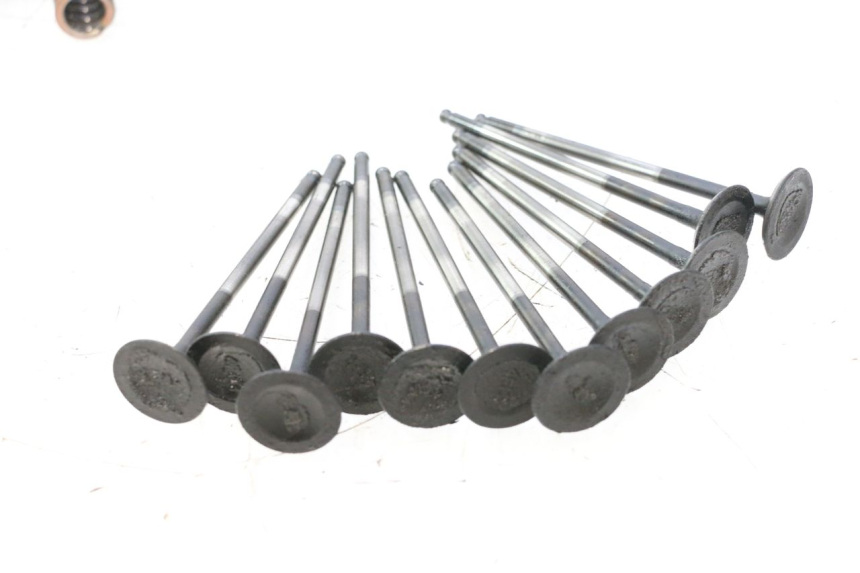 photo de ENGINE VALVE YAMAHA YZF R GENESIS 750 (1993 - 1998) - Zoom on usage condition