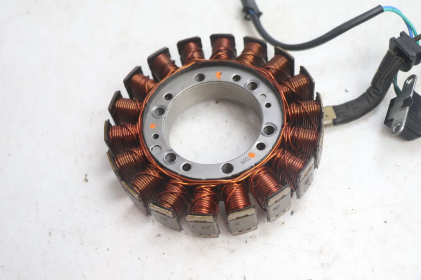 photo de STATOR SUZUKI BURGMAN EXECUTIVE ABS 650 (2006 - 2012) - Component detail