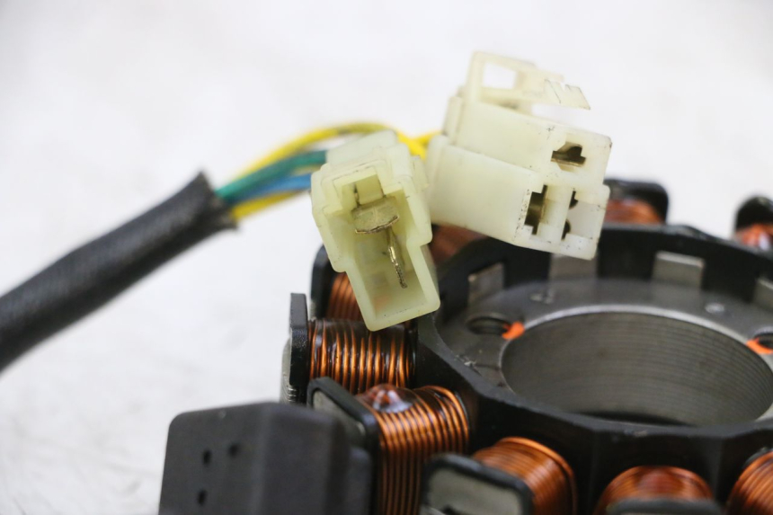 photo de STATOR HYOSUNG GTR 125 (2006 - 2008) - Alternative perspective