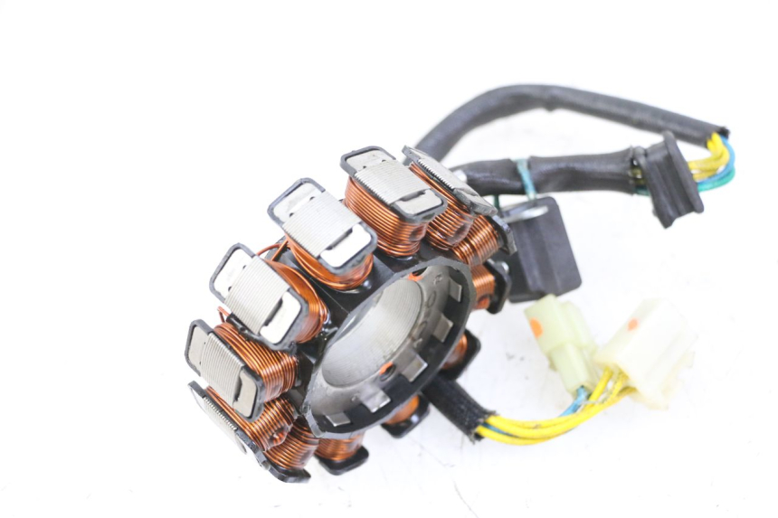 photo de STATOR HYOSUNG GTR 125 (2006 - 2008) - Fixing points details