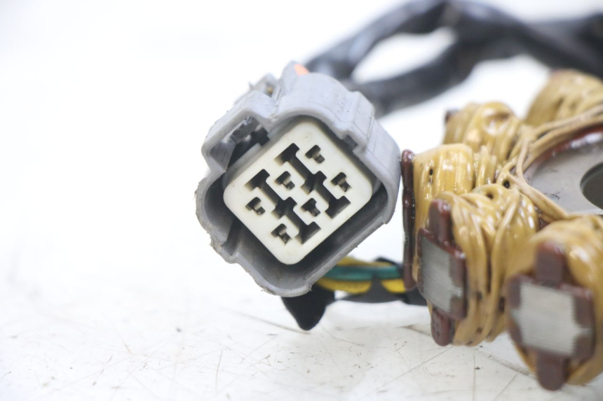 photo de STATOR KAWASAKI KXF KX-F 250 (2012 - 2014) - Fixing points details