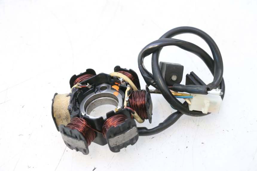photo de STATOR PEUGEOT LUDIX 50 (2008 - 2017) - Component detail