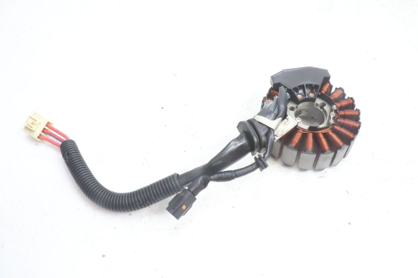 photo de STATOR YAMAHA N-MAX NMAX 125 (2021 - 2024) - Technical close-up