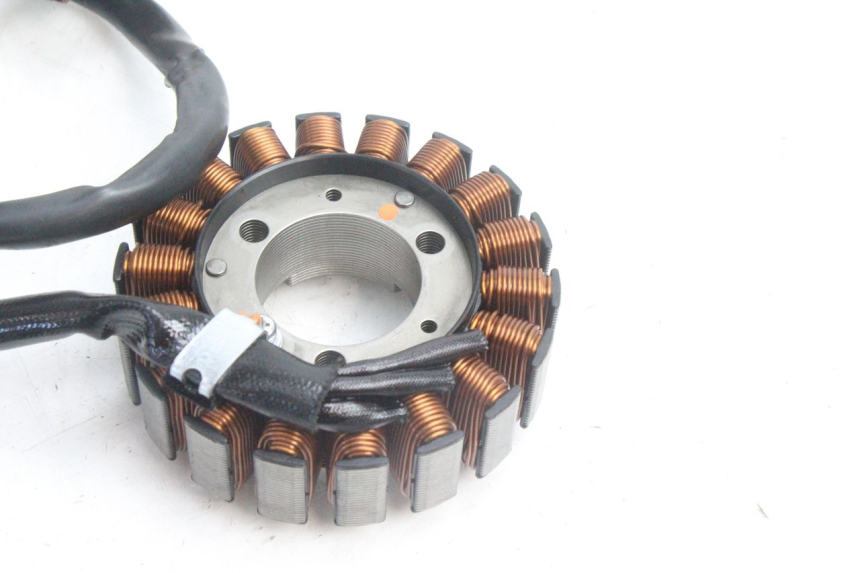 photo de STATOR PEUGEOT SATELIS 125 (2006 - 2009) - Zoom on usage condition