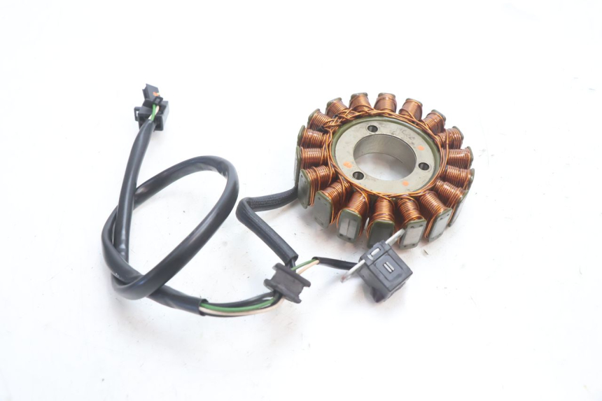 photo de STATOR SUZUKI SV S 650 (2003 - 2009) - Technical close-up