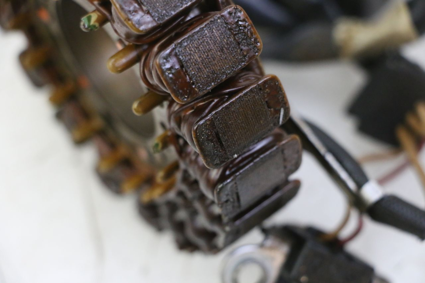 photo de STATOR YAMAHA X-MAX XMAX 125 (2010 - 2013) - Zoom on usage condition