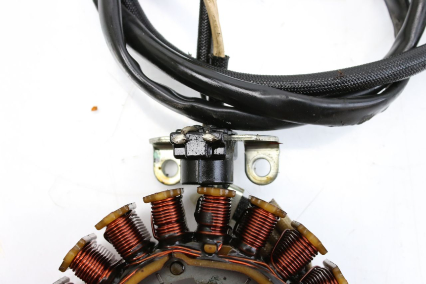 photo de STATOR YAMAHA XP T-MAX TMAX ABS 530 (2012 - 2015) - Alternative perspective