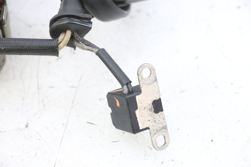 photo de STATOR YAMAHA FZS FAZER 600 (2001 - 2003) - Technical close-up