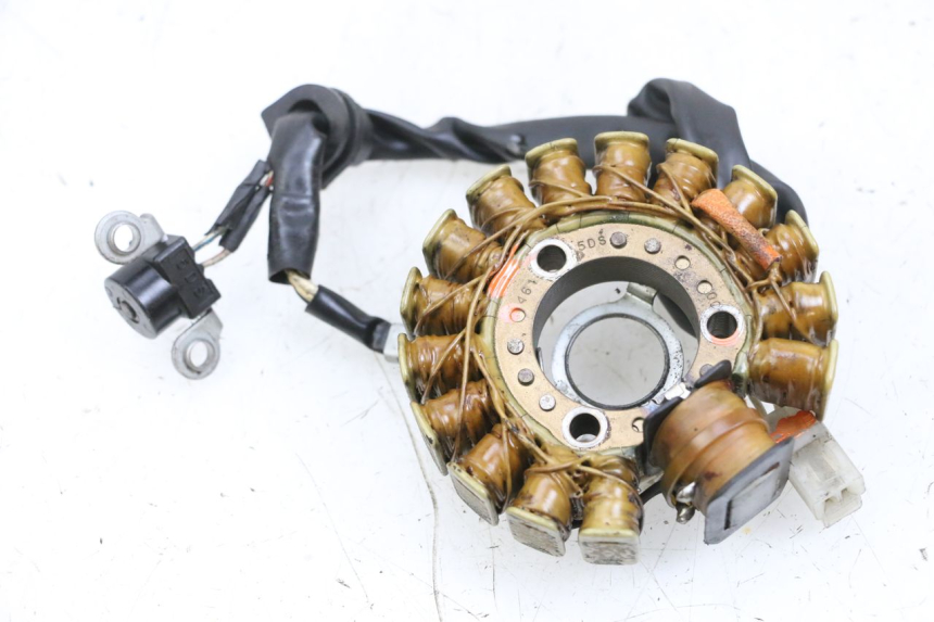 photo de STATOR YAMAHA YP MAJESTY 125 (2002 - 2006) - Alternative perspective