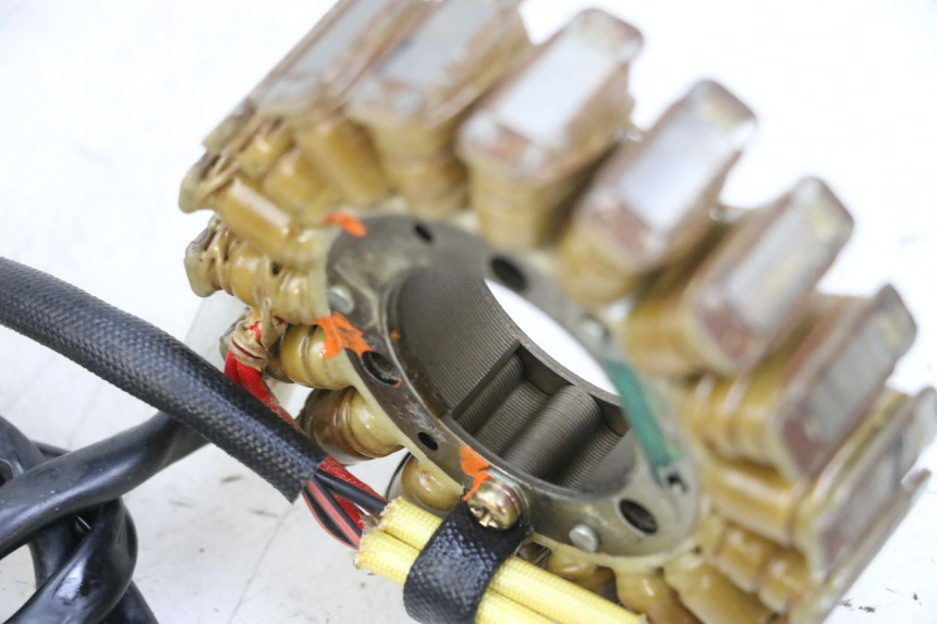 photo de STATOR KAWASAKI ZR 7 750 (1999 - 2004) - Zoom on usage condition